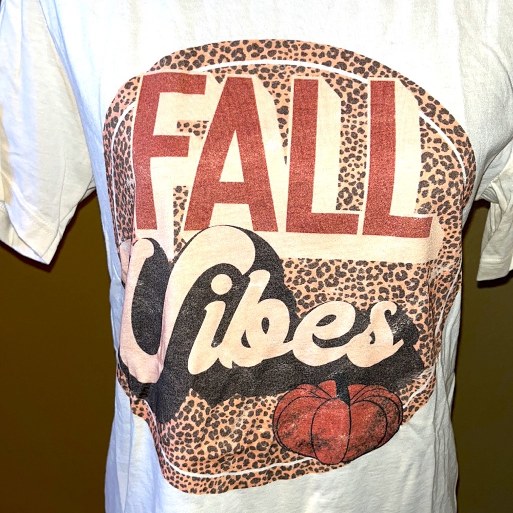 FALL VIBES short sleeve Tshirt pumpkin leopard print NWT thanksgiving M L XL